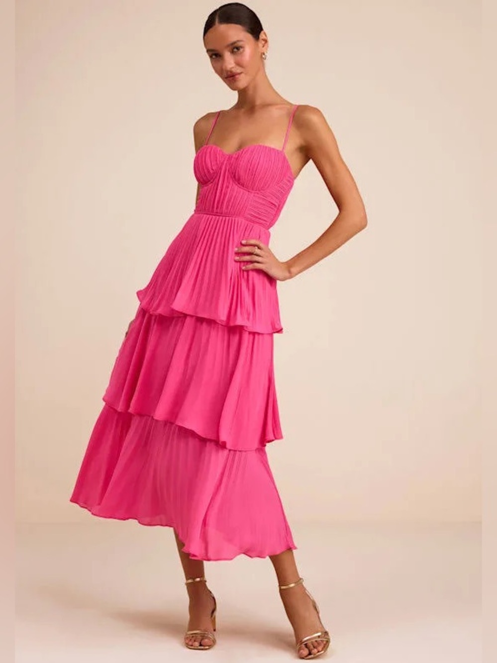 Lulu’s Tiered Pink Midi Dress w/Adjustable Straps small 🩷NEW WITH TAGS🩷